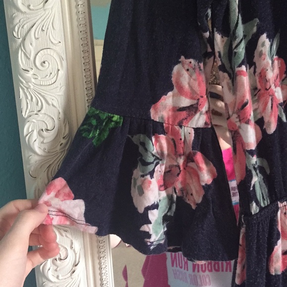 •••SOLD••• - Picture 3 of 5